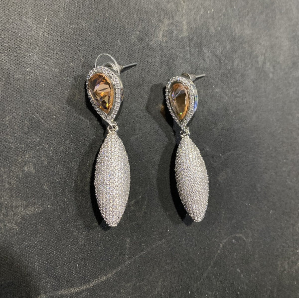 AR-ear-bei-1600-012