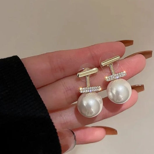 Elegant Pearl Drop Earrings for Women – Stylish Dangle Earrings with Rhinestone Accent (AXT-102)