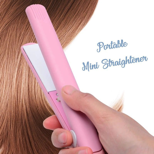 Mini Hair Straightener &amp; Curler – Dual Voltage 100-240V, 180°C Thermostatic Aluminum Plate, For Dry &amp; Wet Hair, Compact Travel Size (Random Color)